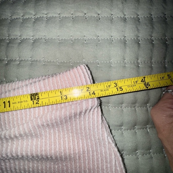 21 Saints wide leg ribbed Pants. Flowy and cozy. Creamy-pink tinge Size L. NWOT - Picture 9 of 12